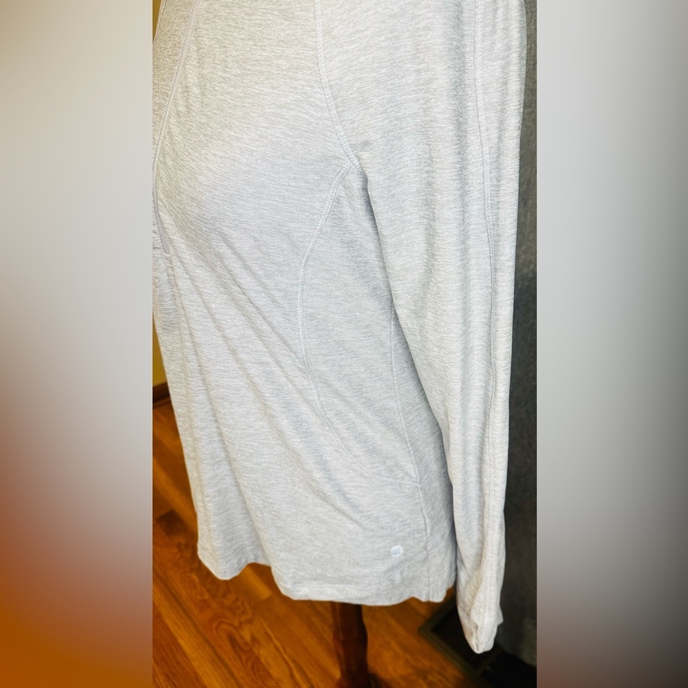 Apana Quarter Zip Active Pullover Gray Long Sleeve Top Size Medium - Picture 3 of 13